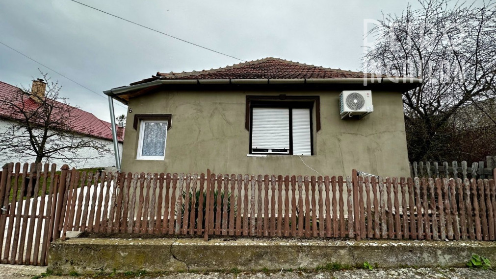 MAĎARSKO - FONY 4 IZBOVÝ RODINNÝ DOM PO ČIASTOČNEJ REKONŠTRUKCII S KLIMATIZÁCIOU
