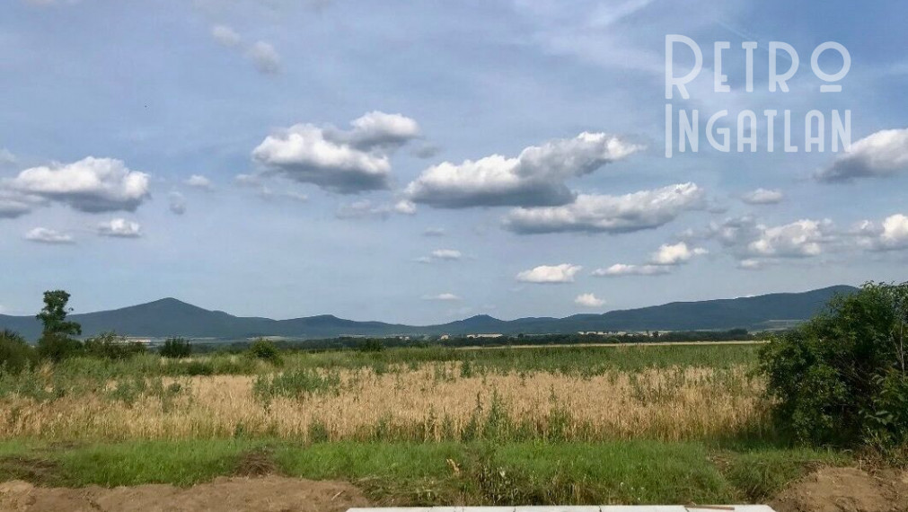 MAĎARSKO - NOVAJIDRANY STAVEBNÝ POZEMOK  1.000 M2, VŠETKY IS.