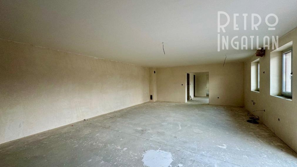 MAĎARSKO - HIDASNÉMETI - NOVOSTAVBA 4 IZBOVÝ RD 161 M2, TERASA 105 M2, PIVNICA, POZEMOK 1039 M2.