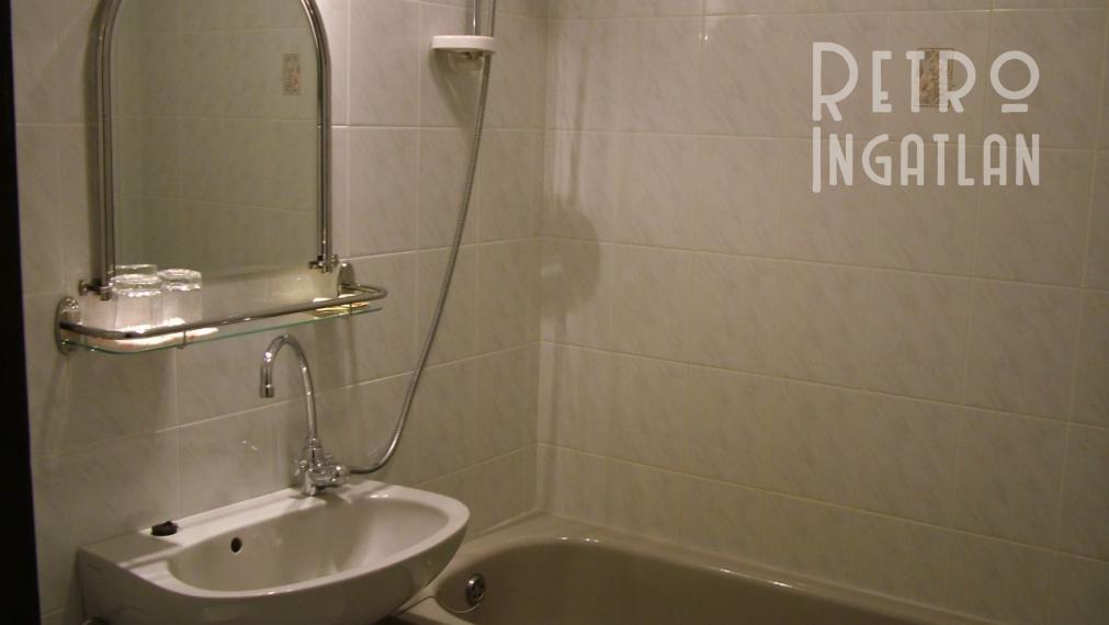 MAĎARSKO - GONC 13 IZBOVÝ OBYTNÝ OBJEKT NA BÝVANIE, PODNIKANIE