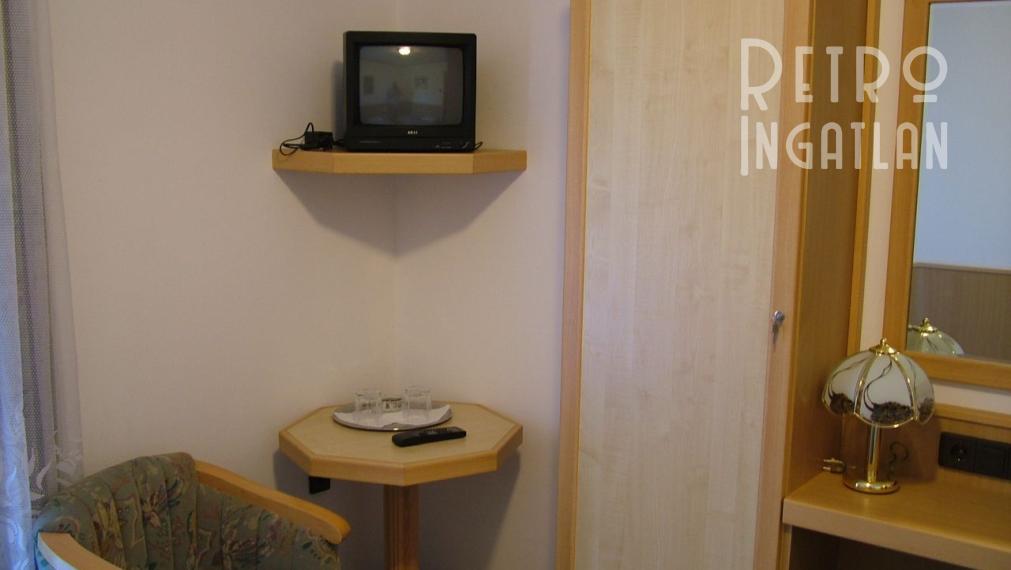 MAĎARSKO - GONC 13 IZBOVÝ OBYTNÝ OBJEKT NA BÝVANIE, PODNIKANIE