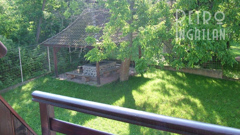 MAĎARSKO - GONC 13 IZBOVÝ OBYTNÝ OBJEKT NA BÝVANIE, PODNIKANIE