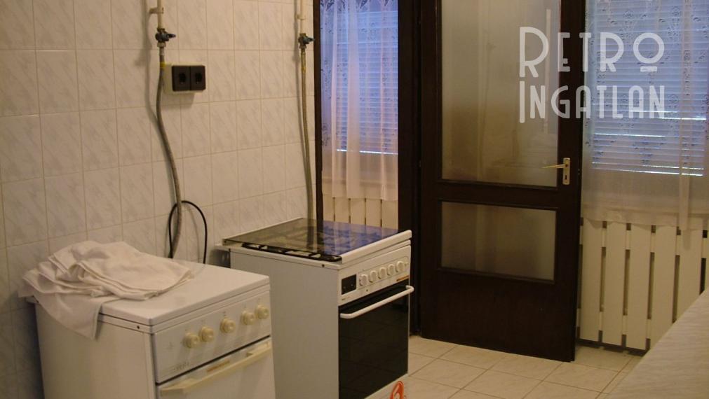 MAĎARSKO - GONC 13 IZBOVÝ OBYTNÝ OBJEKT NA BÝVANIE, PODNIKANIE