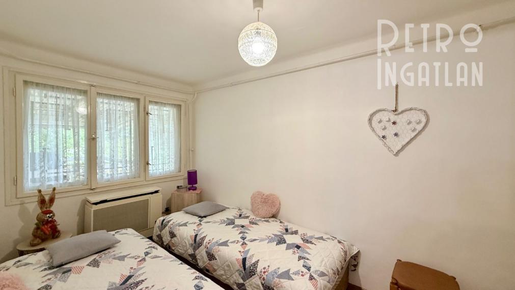 MAĎARSKO - JAZERO RAKACA - POSCHODOVÁ 5 IZBOVÁ CHATA, TERASA, BAZÉN, GARÁŽ.