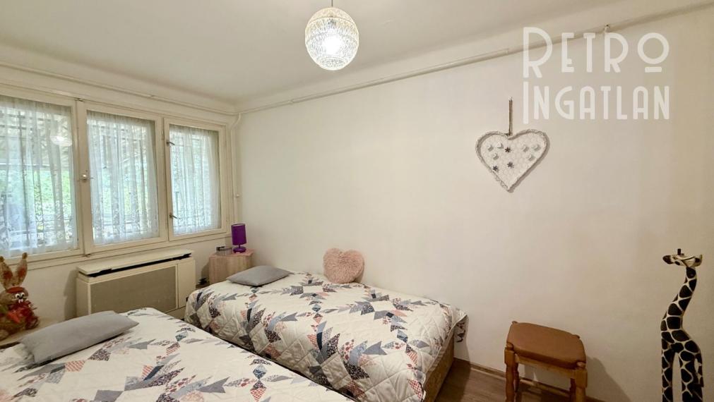 MAĎARSKO - JAZERO RAKACA - POSCHODOVÁ 5 IZBOVÁ CHATA, TERASA, BAZÉN, GARÁŽ.