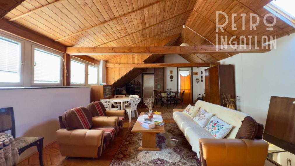 MAĎARSKO - GONC 6 IZBOVÝ POSCHODOVÝ RD S TERASOU, PIVNICOU, GARÁŽ, POZEMOK 1661 M2.