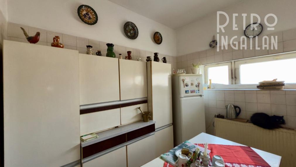 MAĎARSKO - GONC 6 IZBOVÝ POSCHODOVÝ RD S TERASOU, PIVNICOU, GARÁŽ, POZEMOK 1661 M2.