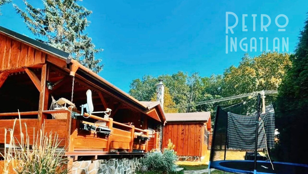 MAĎARSKO - LUXUSNÁ CHATA S LETNOU KUCHYŇOU A BAZÉNOM.