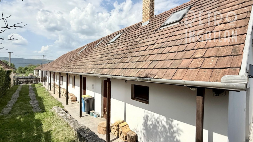 MAĎARSKO - TORNASZENTANDRÁS LUXUSNÁ CHALUPA PO REKONŠTRUKCII.