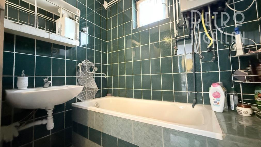 MAĎARSKO FORRÓ - SUPER 5 IZBOVÝ RD SO ZÁHRADOU