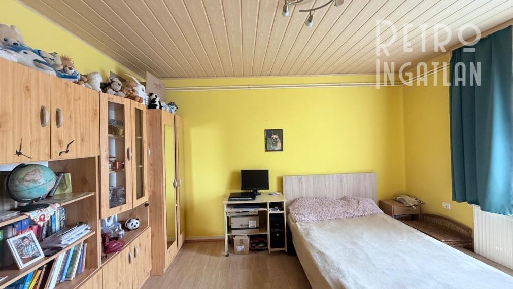 MAĎARSKO FORRÓ - SUPER 5 IZBOVÝ RD SO ZÁHRADOU