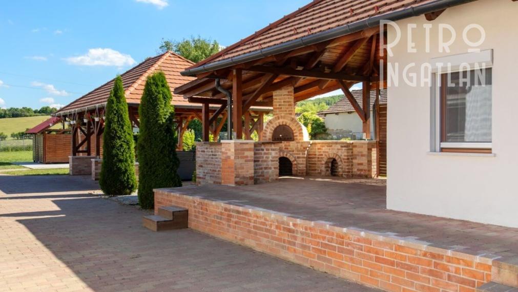 MAĎARSKO - MESZES TOP PENZIÓN BLÍZKO JAZERA, VÝBORNÁ INVESTÍCIA.