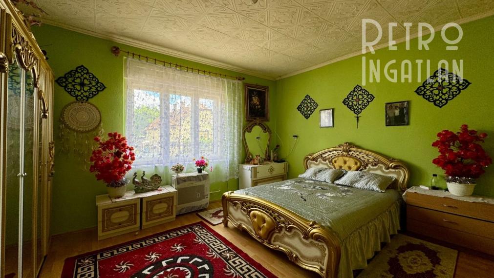 MAĎARSKO - SZENDRO -  ZNÍŽENÁ CENA 2 IZBOVÝ RODINNÝ DOM NA TICHEJ ULICI S DOBRÝMI SUSEDMI