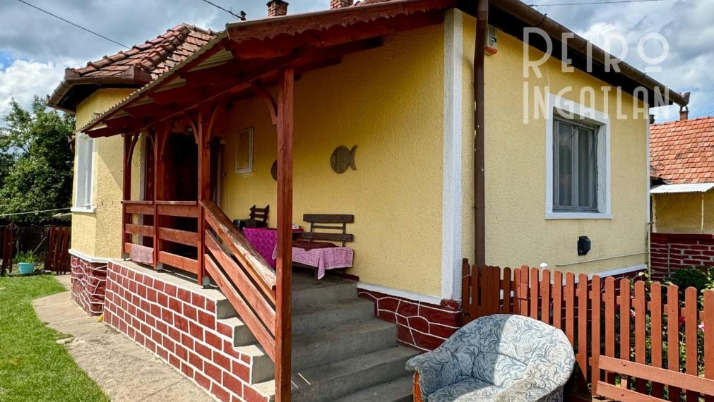 MAĎARSKO - SZENDRO -  ZNÍŽENÁ CENA 2 IZBOVÝ RODINNÝ DOM NA TICHEJ ULICI S DOBRÝMI SUSEDMI