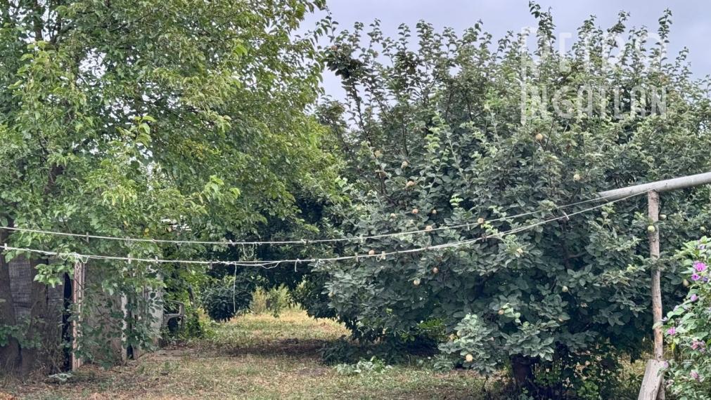 MAĎARSKO - FORRÓ / ENCS - ABÚJDEVECSER  - 3 IZBOVÝ DOM IHNEĎ OBÝVATEĽNÝ