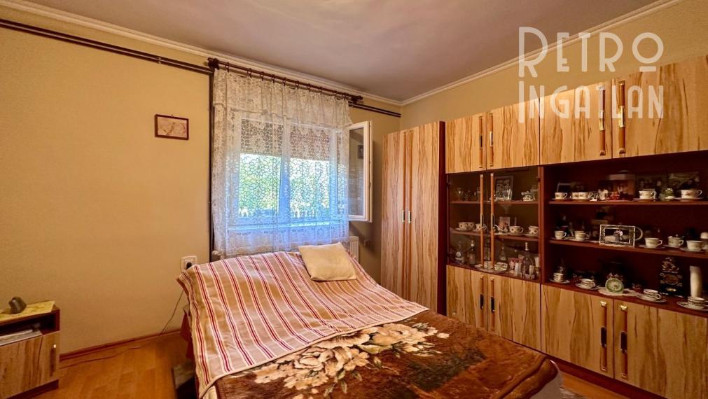 MAĎARSKO - SZENDRO  4 IZBOVÝ RODINNÝ DOM NA KĽUDNOM MIESTE