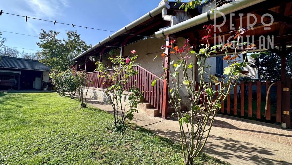 MAĎARSKO - SZENDRO  4 IZBOVÝ RODINNÝ DOM NA KĽUDNOM MIESTE