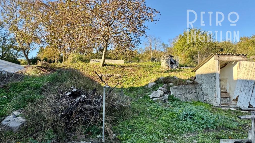 MAĎARSKO - HEJCE PEKNÝ 3 IZBOVÝ RODINNÝ DOM NA VEĽKOM POZEMKU