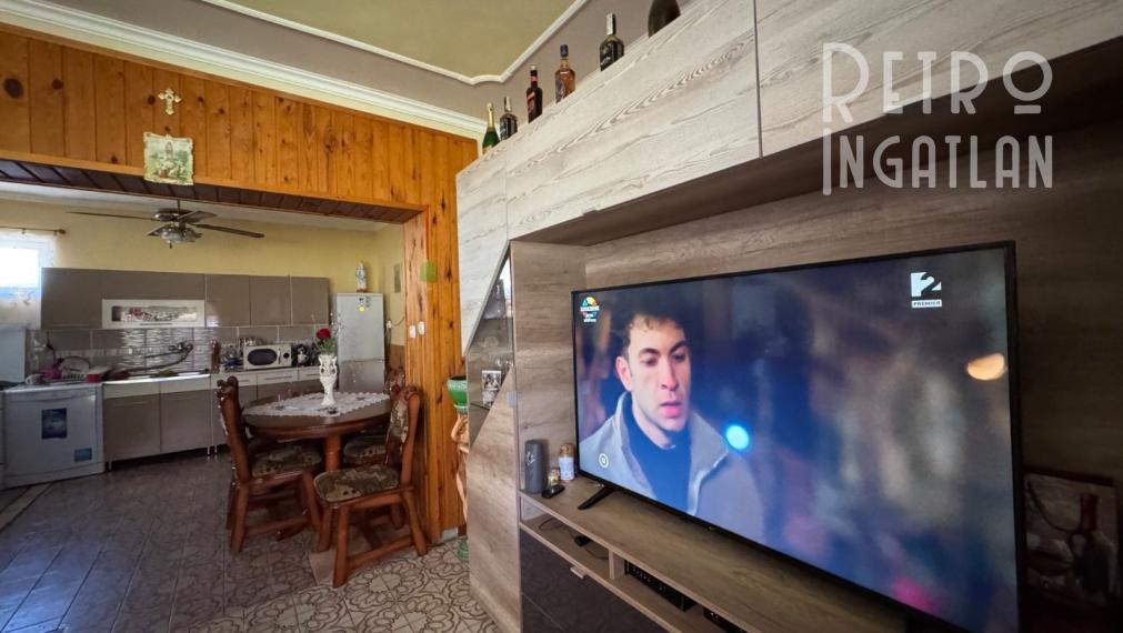 MAĎARSKO - ENCS  5 IZBOVÝ POSCHODOVÝ DOM + 2 IZBOVÝ DOM, ZÁHRADA.