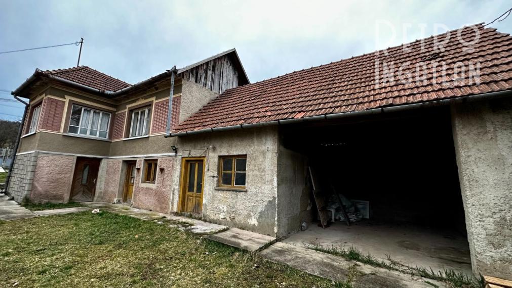 MAĎARSKO - TOP LOKALITA SZOGLIGET PEKNÝ RODINNÝ DOM