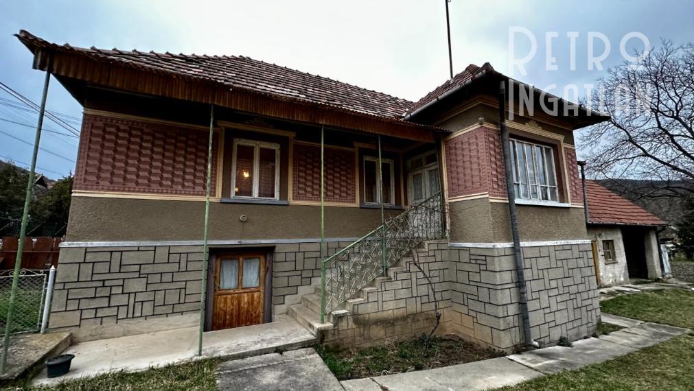 MAĎARSKO - TOP LOKALITA SZOGLIGET PEKNÝ RODINNÝ DOM