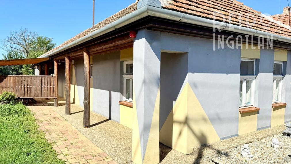 MAĎARSKO - MÉRA PEKNÝ GAZDOVSKÝ RD PO REKONŠTRUKCII.