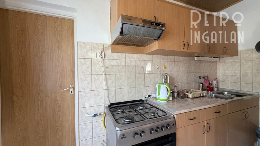 MAĎARSKO FORRÓ - SUPER 5 IZBOVÝ RD SO ZÁHRADOU