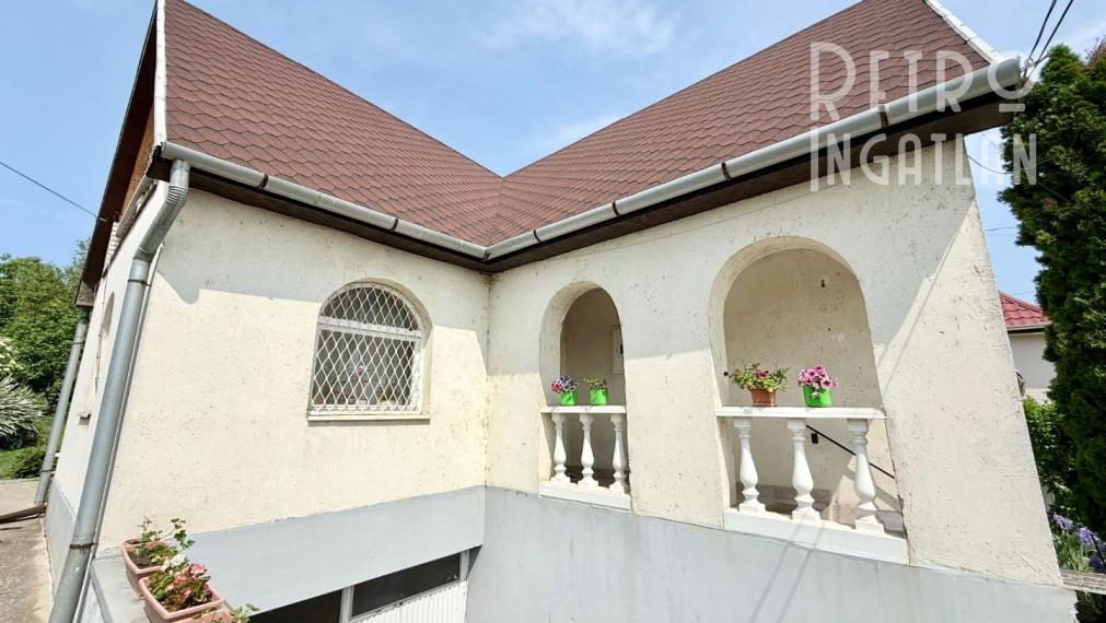 MAĎARSKO FORRÓ - SUPER 5 IZBOVÝ RD SO ZÁHRADOU