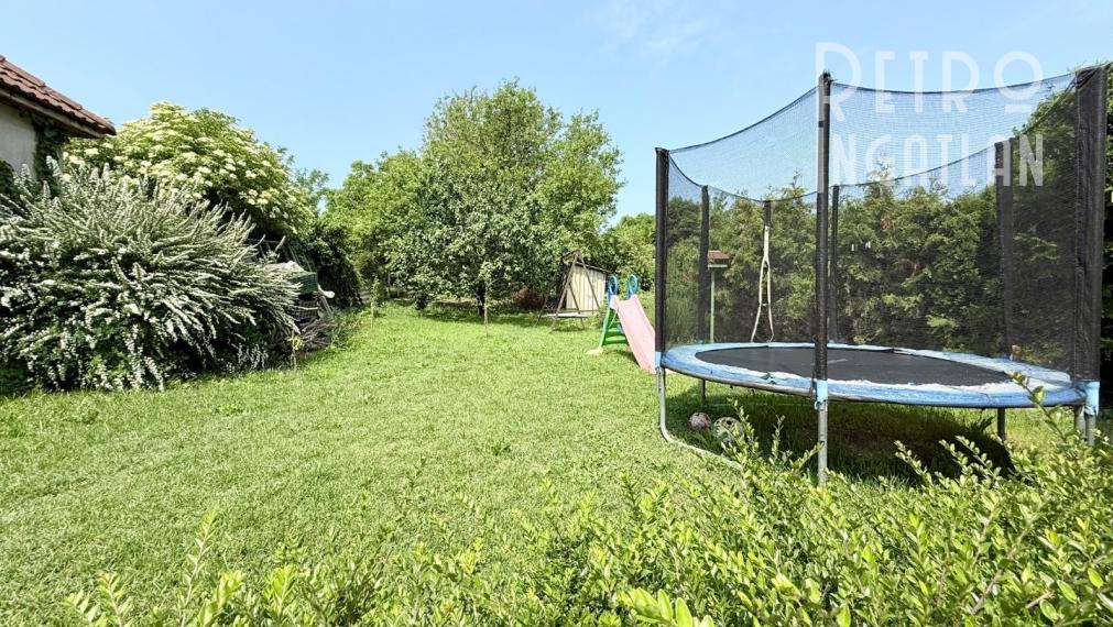 MAĎARSKO FORRÓ - SUPER 5 IZBOVÝ RD SO ZÁHRADOU