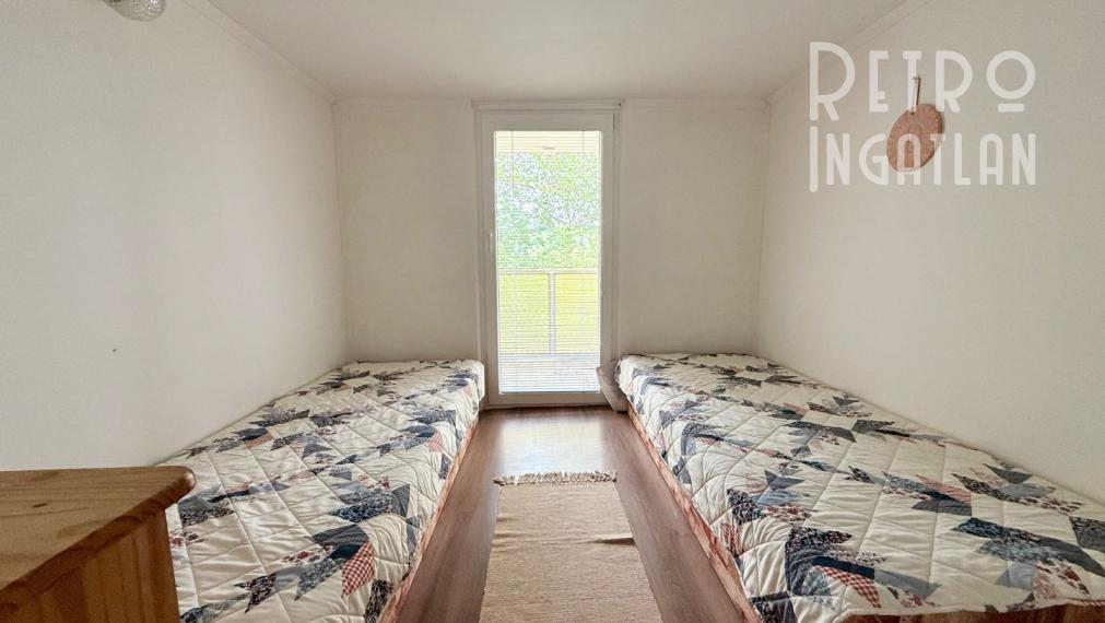 MAĎARSKO - JAZERO RAKACA - POSCHODOVÁ 5 IZBOVÁ CHATA, TERASA, BAZÉN, GARÁŽ.