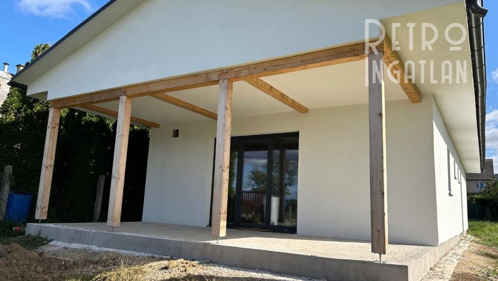 MAĎARSKO - GONC NOVOSTAVBA 4 IZBOVÉHO RD 100 M2, POZEMOK 852 M2