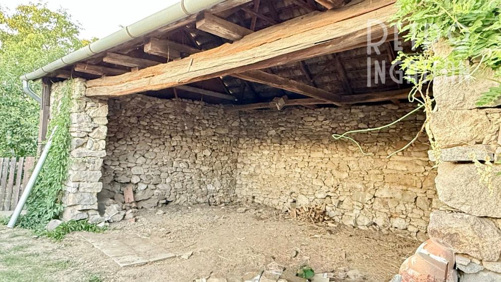 MAĎARSKO - HEJCE PEKNÝ 3 IZBOVÝ RODINNÝ DOM NA VEĽKOM POZEMKU