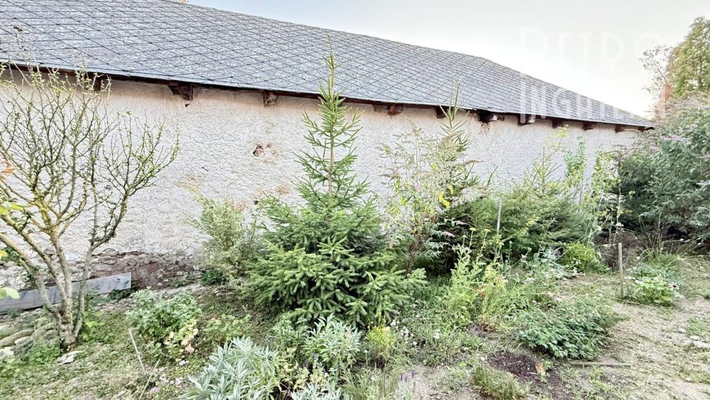 MAĎARSKO - HEJCE PEKNÝ 3 IZBOVÝ RODINNÝ DOM NA VEĽKOM POZEMKU