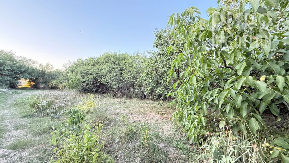 MAĎARSKO - HEJCE PEKNÝ 3 IZBOVÝ RODINNÝ DOM NA VEĽKOM POZEMKU