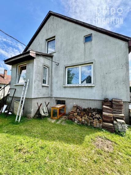 MAĎARSKO - MÉRA  5 IZBOVÝ POSCHODOVÝ RODINNÝ DOM S VEĽKÝM POZEMKOM 1080 M2.