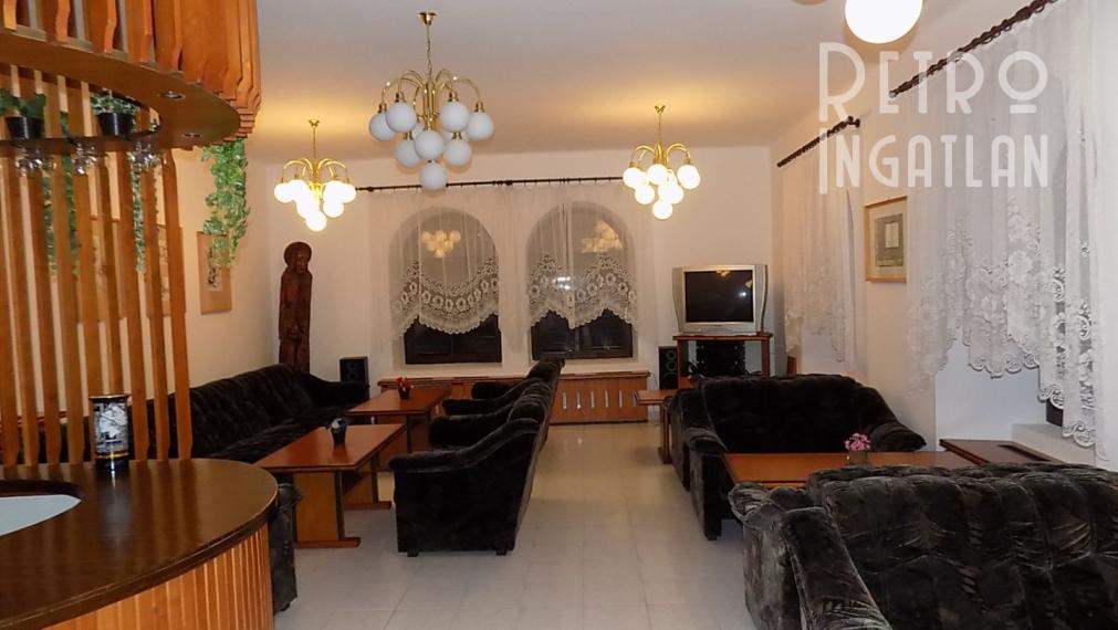 MAĎARSKO - GONC 13 IZBOVÝ OBYTNÝ OBJEKT NA BÝVANIE, PODNIKANIE