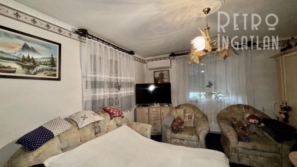 MAĎARSKO - MÁRTONYI - PEKNÝ 4 IZBOVÝ RD V KRÁSNEJ LOKALITE BLÍZKO JAZERA RAKACA.