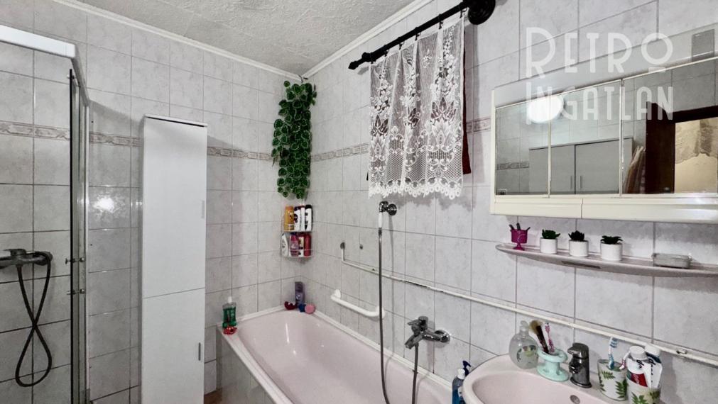 MAĎARSKO - MÁRTONYI - PEKNÝ 4 IZBOVÝ RD V KRÁSNEJ LOKALITE BLÍZKO JAZERA RAKACA.