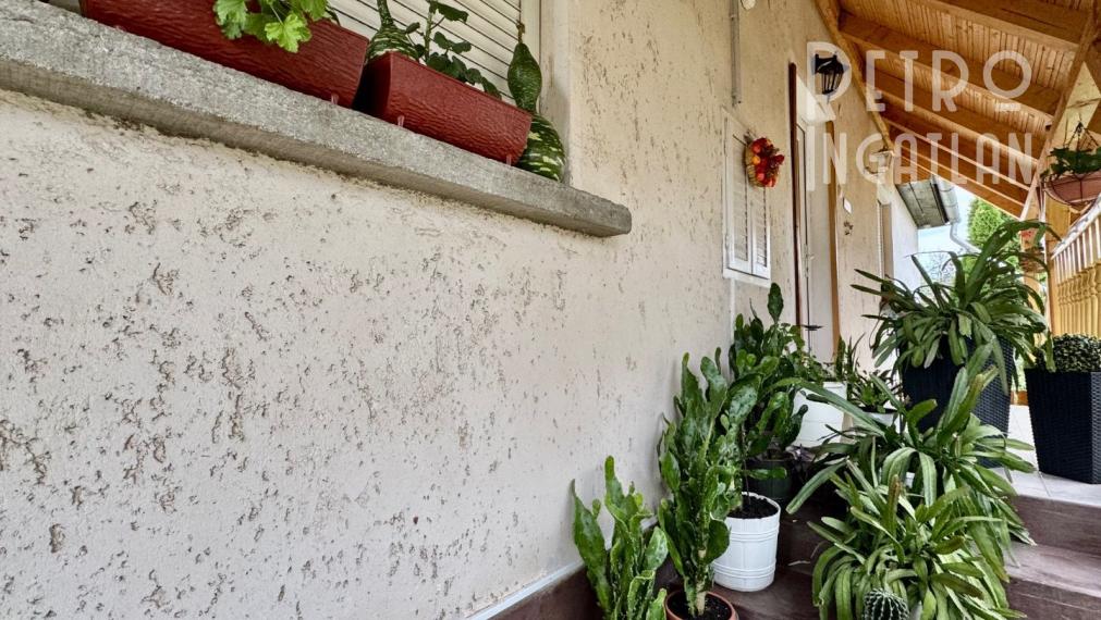 MAĎARSKO - MÁRTONYI - PEKNÝ 4 IZBOVÝ RD V KRÁSNEJ LOKALITE BLÍZKO JAZERA RAKACA.