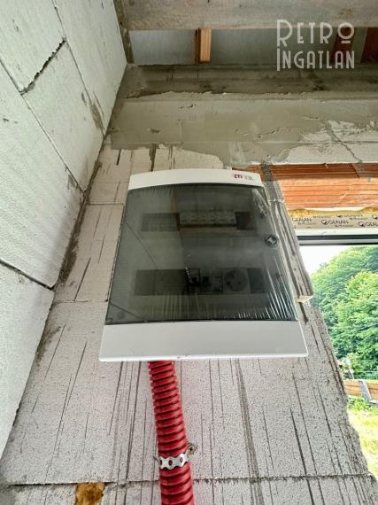 MAĎARSKO - HOLLOHÁZA NOVOSTAVBA 3 IZBOVÉHO RD - SUPER PROSTREDIE S VÝHĽADOM NA OKOLITÉ LESY.