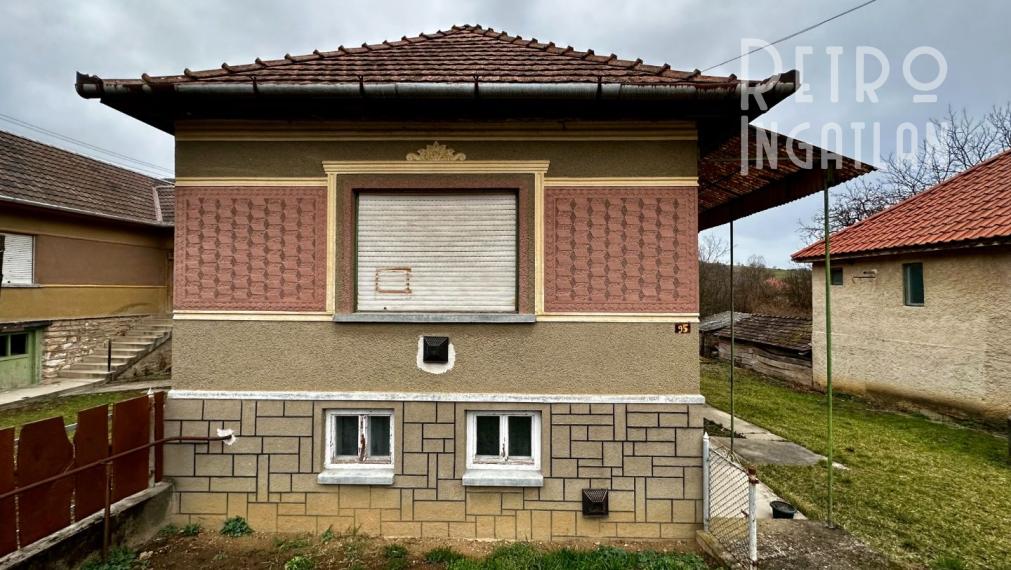 MAĎARSKO - TOP LOKALITA SZOGLIGET PEKNÝ RODINNÝ DOM