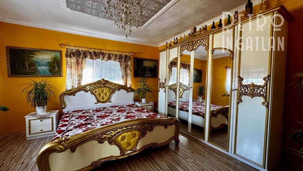 MAĎARSKO - SZENDRO 2 IZBOVÝ PEKNÝ ZREKONŠTRUOVANÝ RODINNÝ DOM  SO SAMOSTATNOU GARÁŽOU