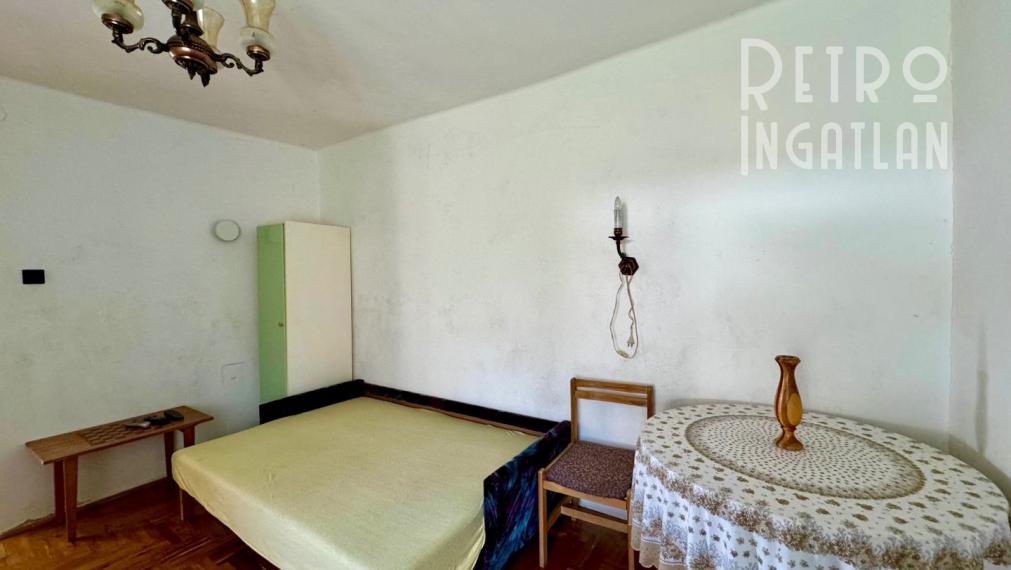 MAĎARSKO - TERESZTENYE  2 IZBOVÝ  RODINNÝ DOM S LETNOU KUCHYŇOU NA POZEMKU 2552 M2