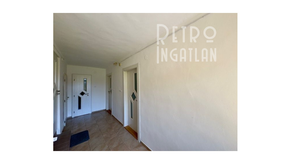 MAĎARSKO - PERKUPA 5 IZBOVÝ POSCHODOVÝ DOM PO REKONŠTRUKCII.