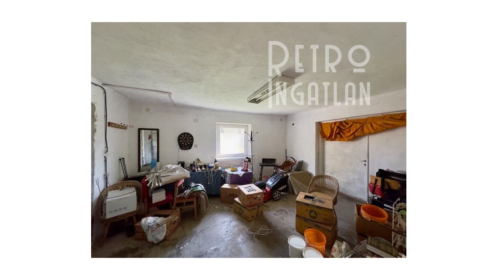 MAĎARSKO - PERKUPA 5 IZBOVÝ POSCHODOVÝ DOM PO REKONŠTRUKCII.