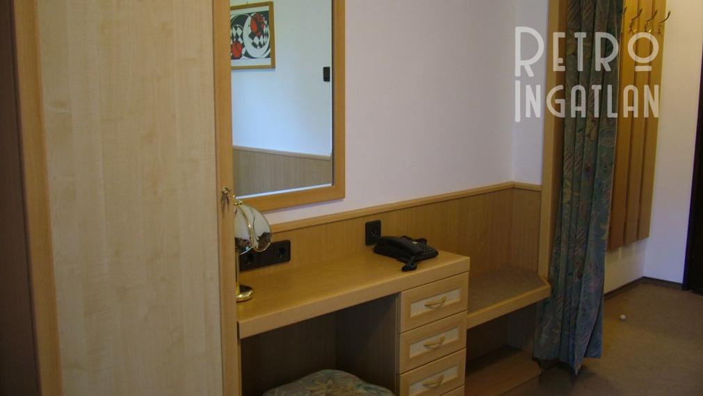 MAĎARSKO - GONC 13 IZBOVÝ OBYTNÝ OBJEKT NA BÝVANIE, PODNIKANIE