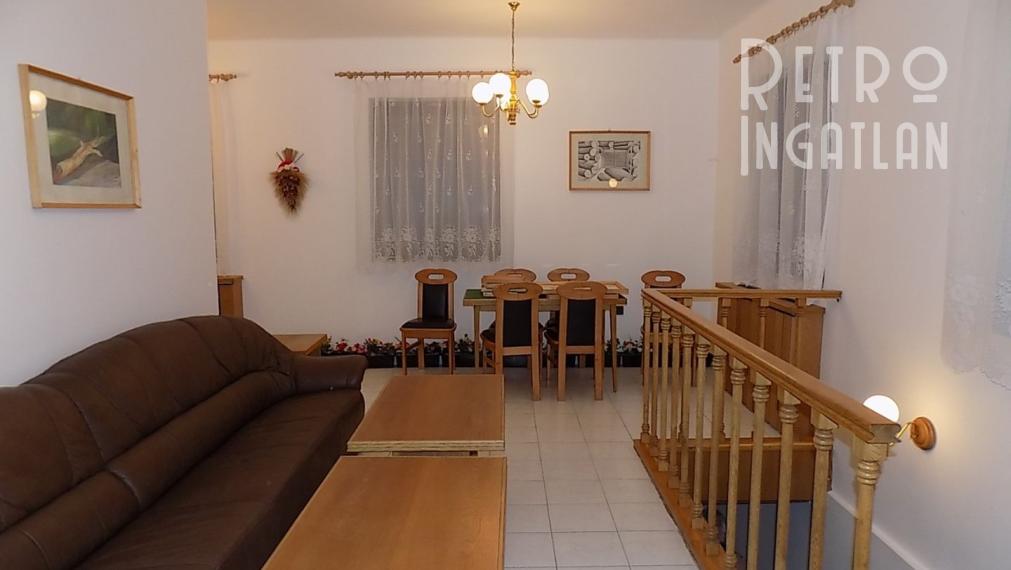 MAĎARSKO - GONC 13 IZBOVÝ OBYTNÝ OBJEKT NA BÝVANIE, PODNIKANIE