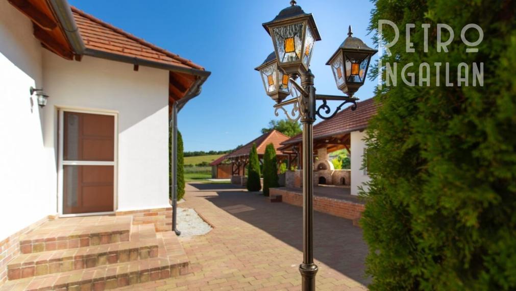 MAĎARSKO - MESZES TOP PENZIÓN BLÍZKO JAZERA, VÝBORNÁ INVESTÍCIA.