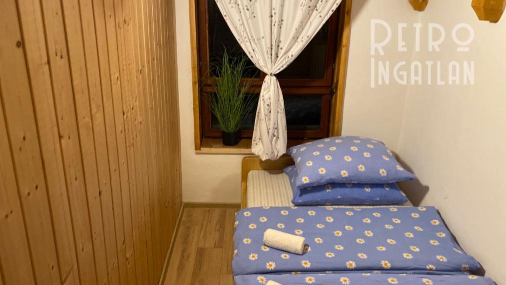 SZALONNA KOMPLETNE ZARIADENÁ 4 IZBOVÁ CHATA PRI JAZERE RAKACA.