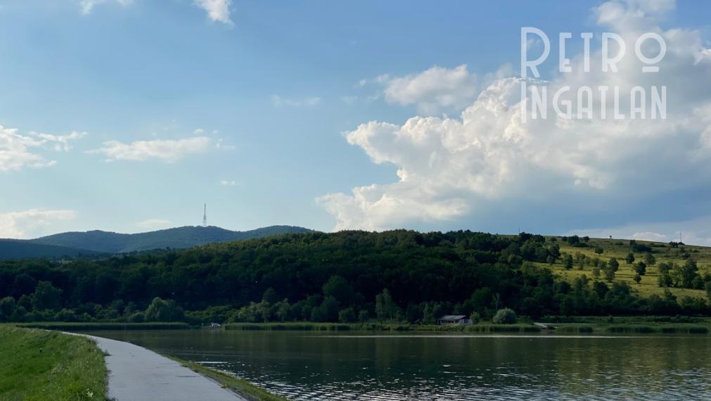 SZALONNA KOMPLETNE ZARIADENÁ 4 IZBOVÁ CHATA PRI JAZERE RAKACA.